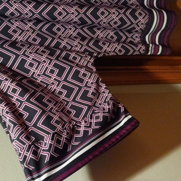 Geometric Top - Picture 3 of 3